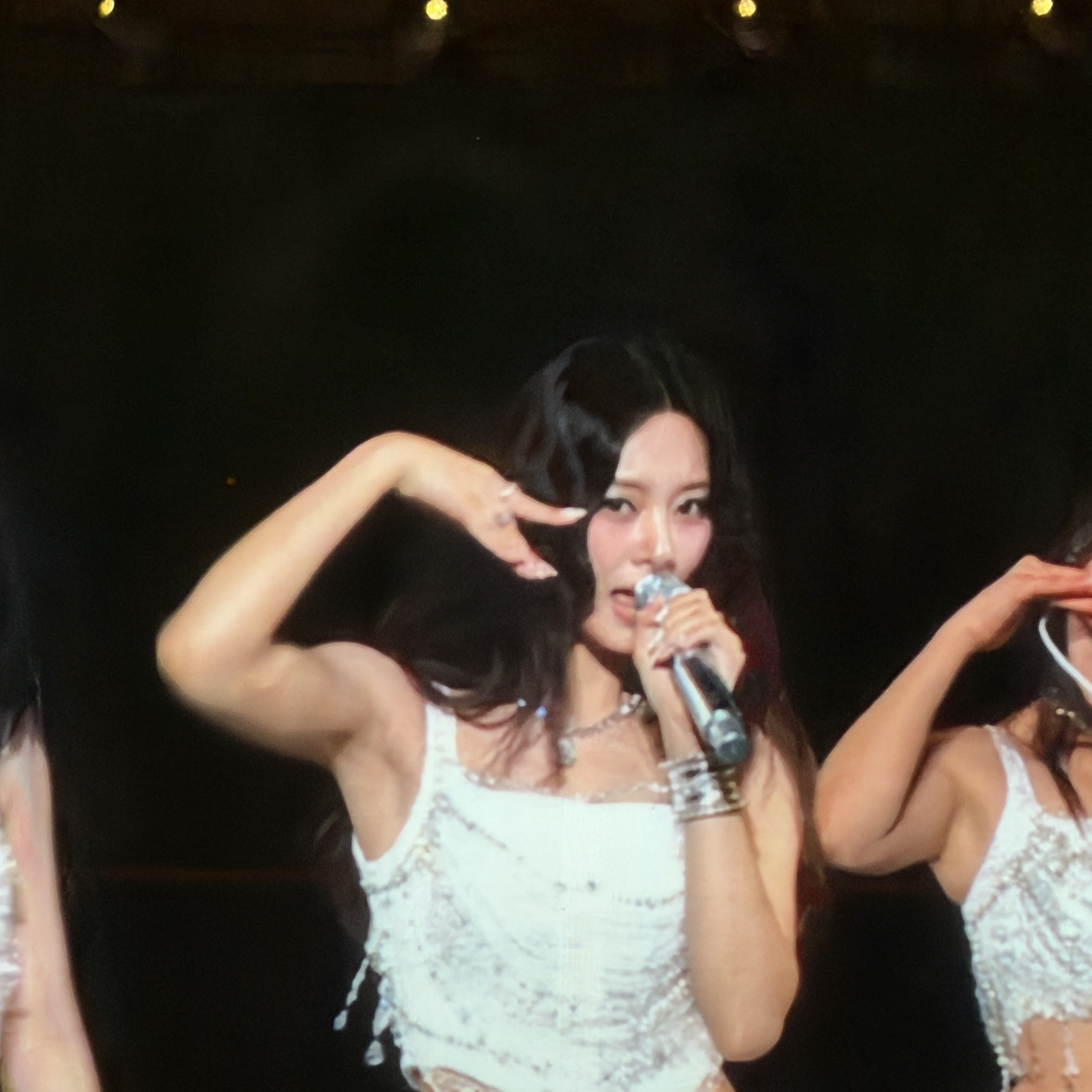 Potret di balik layar Tzuyu (TWICE)