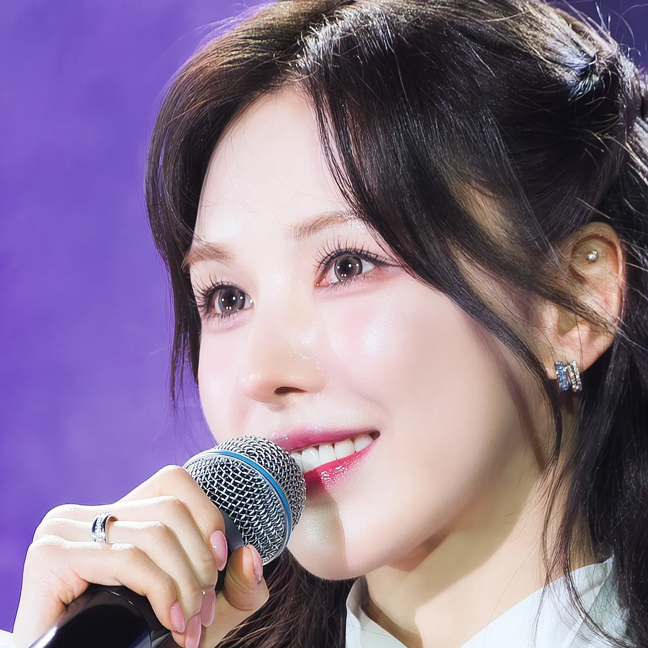 Recent activity shot of Wendy (Red Velvet)