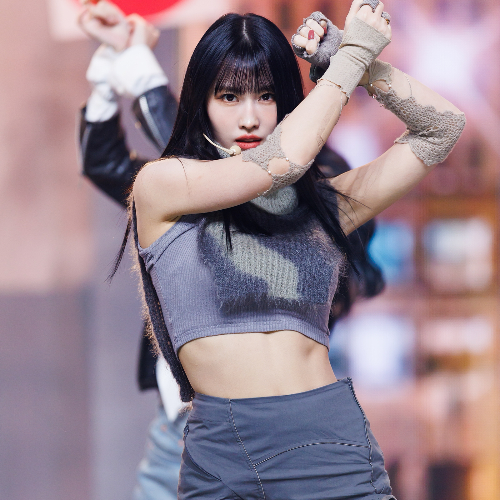 Behind-the-scenes cut of Momo (TWICE)