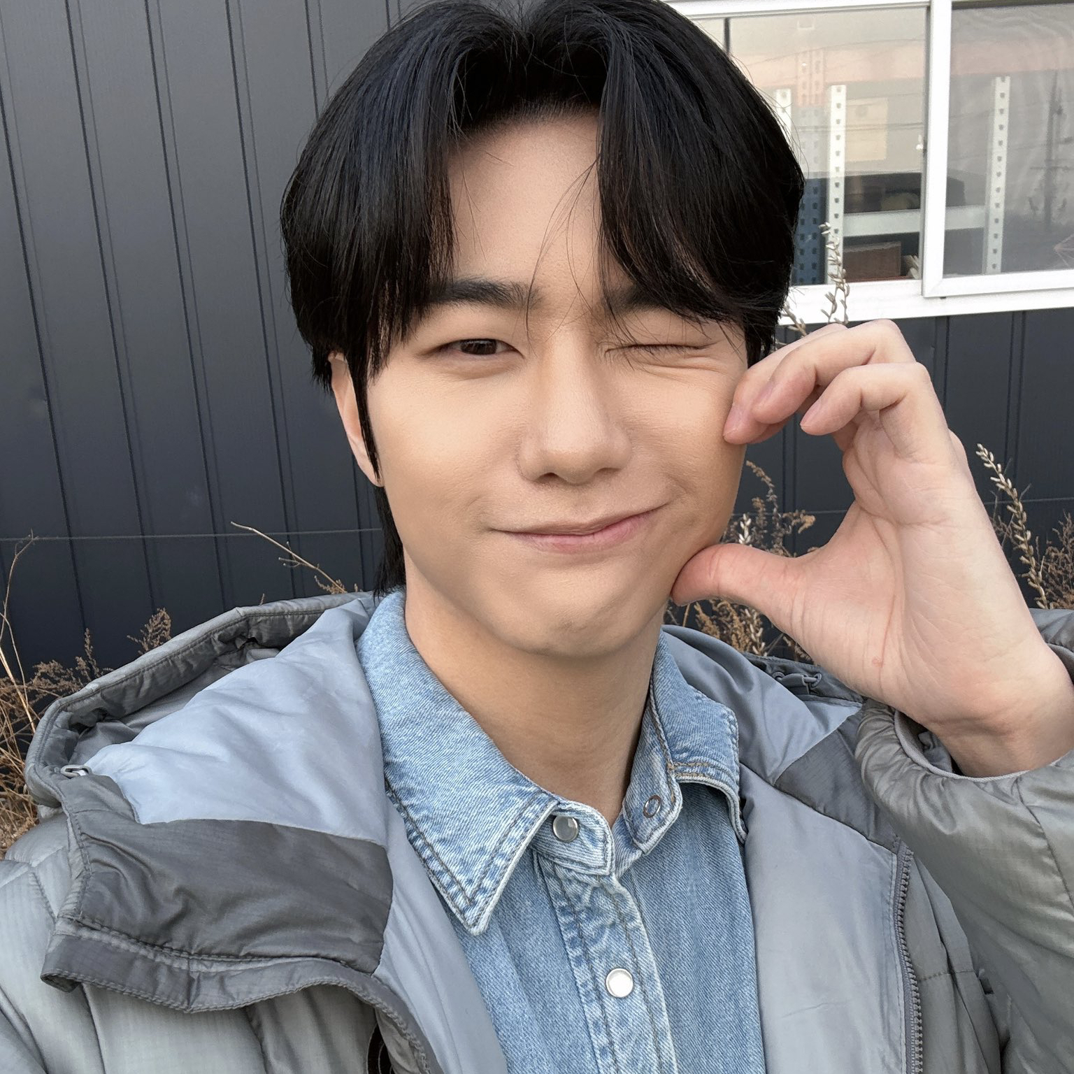 Recent activity shot of Kang Seungsik (VICTON)