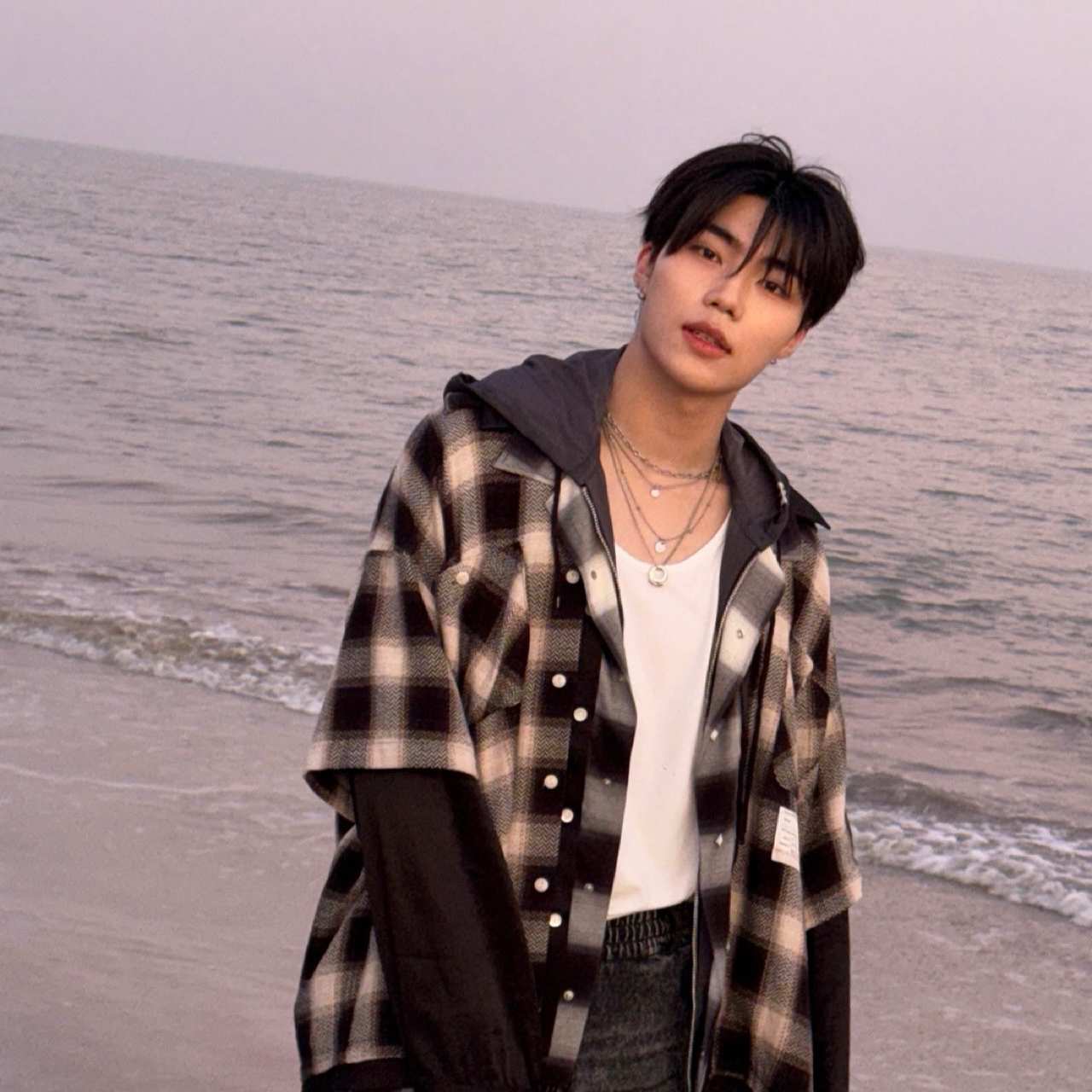 Foto aktivitas terbaru Park Gunwook (ZEROBASEONE)