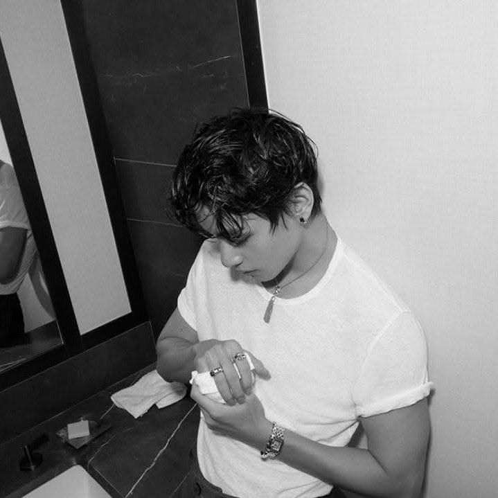 Potret di balik layar V (BTS)