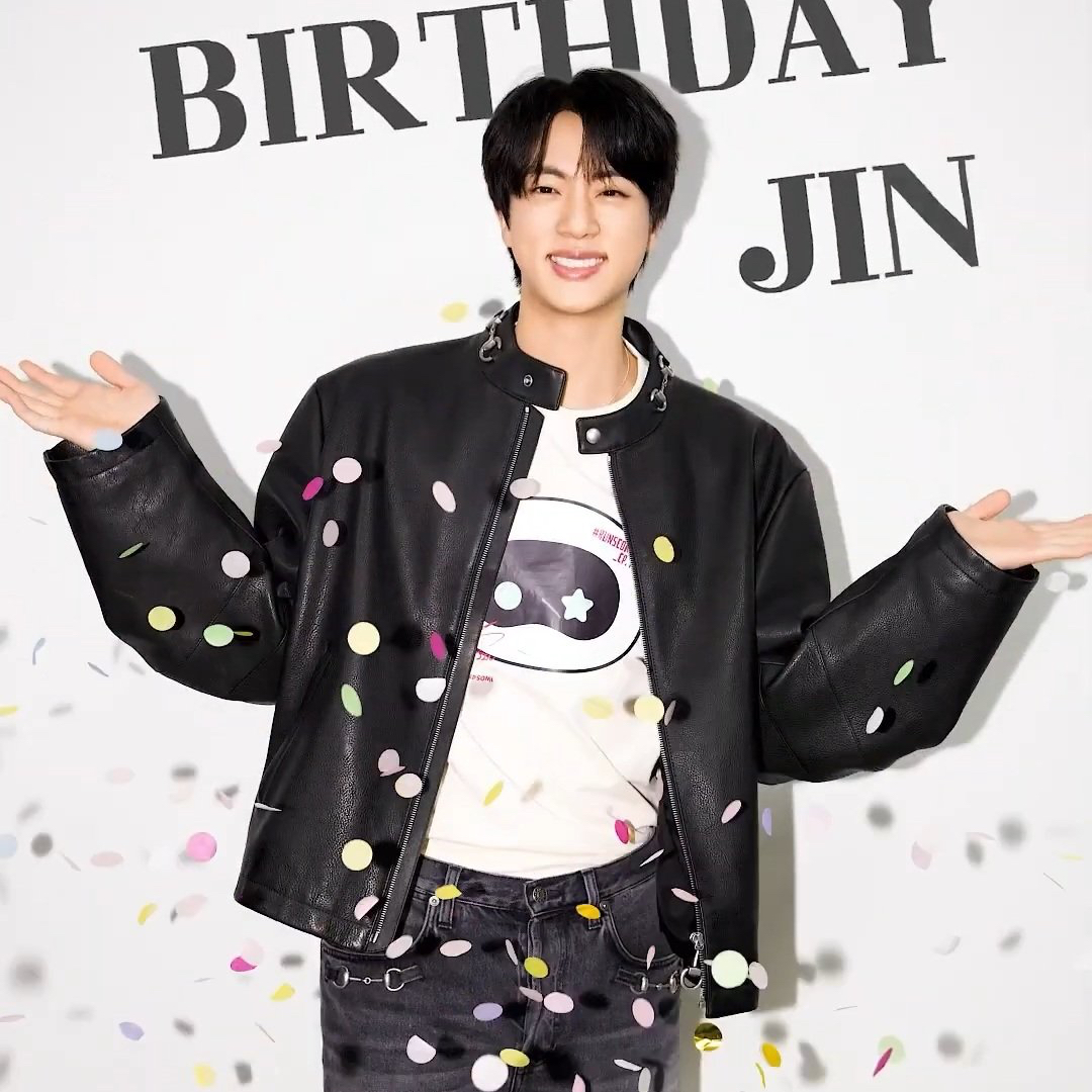 Momen yang diabadikan oleh penggemar Jin (BTS)