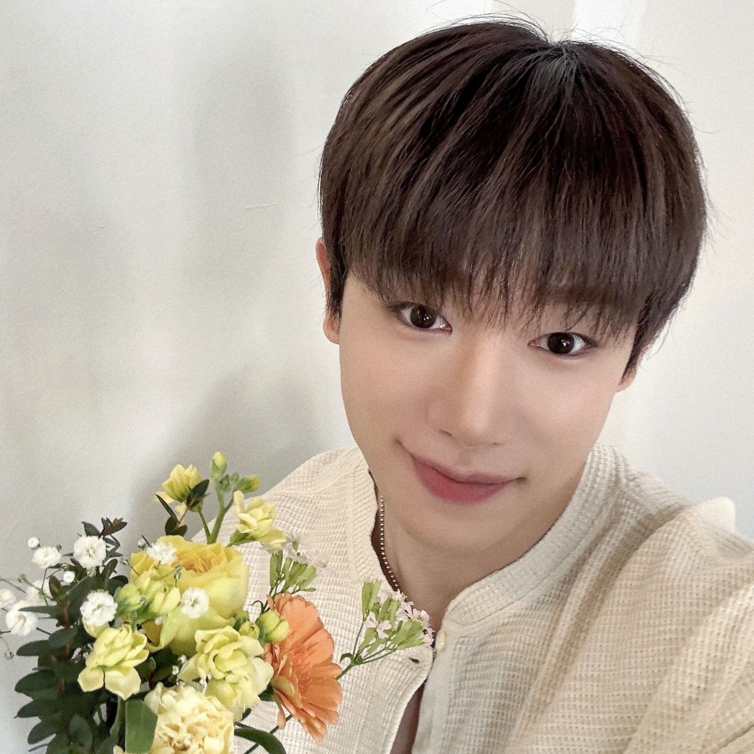 Behind-the-scenes cut of Wonho