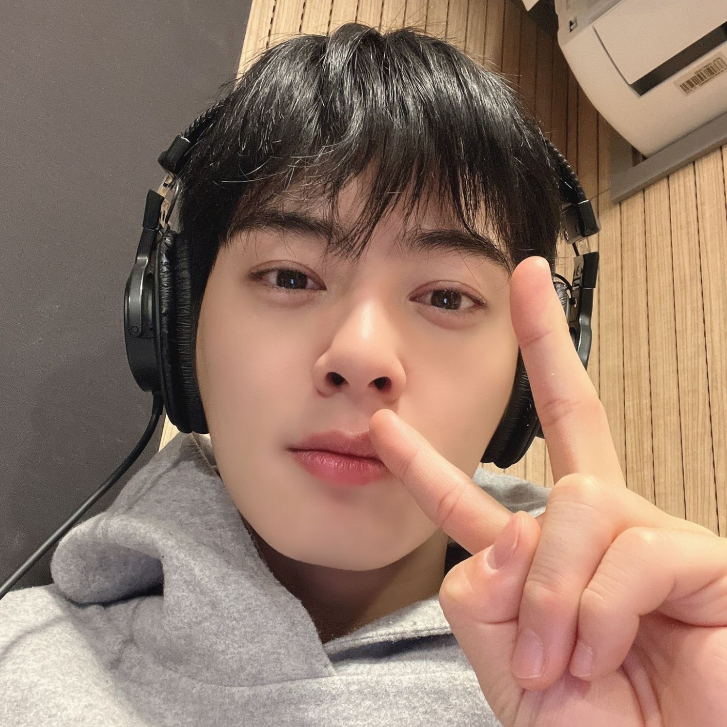 A moment captured by Eunwoo (ASTRO)'s fan