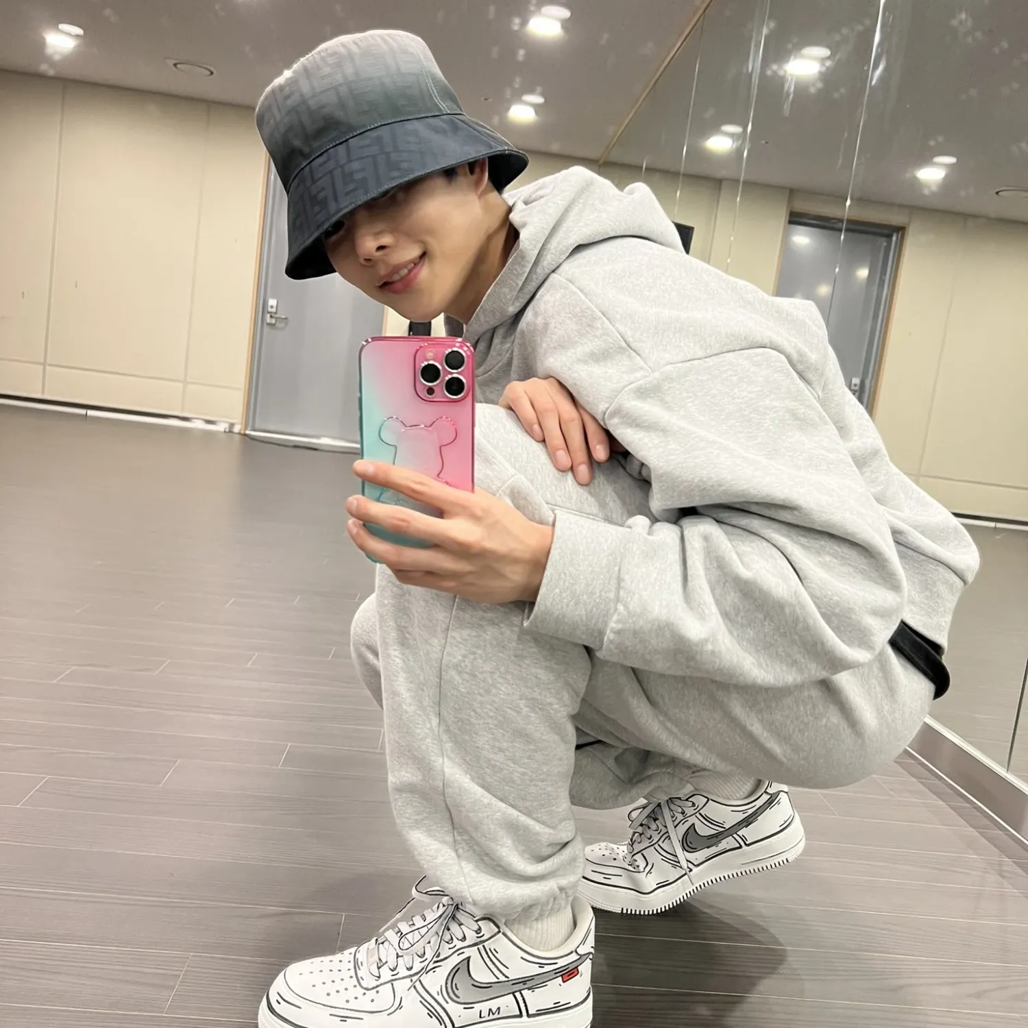 Recent activity shot of MJ (ASTRO)