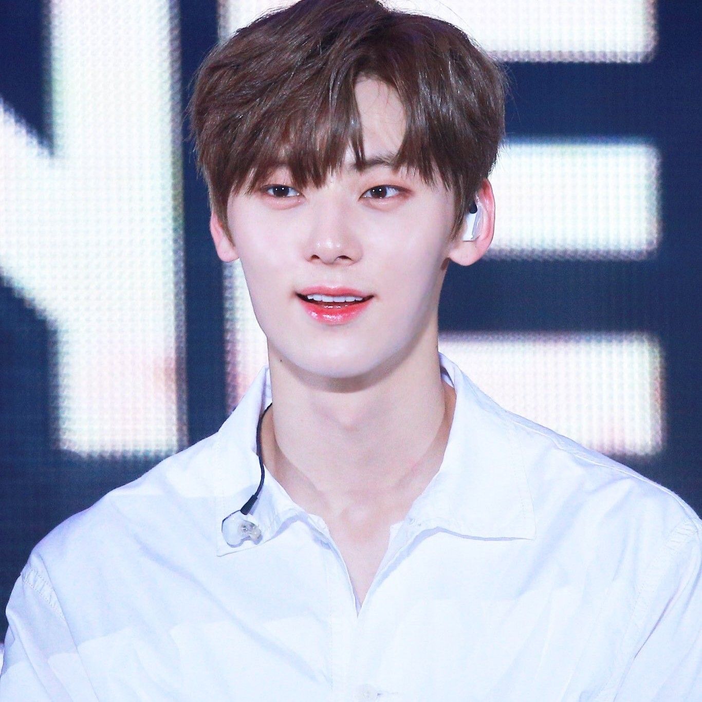 Latest photo of Hwang Minhyun