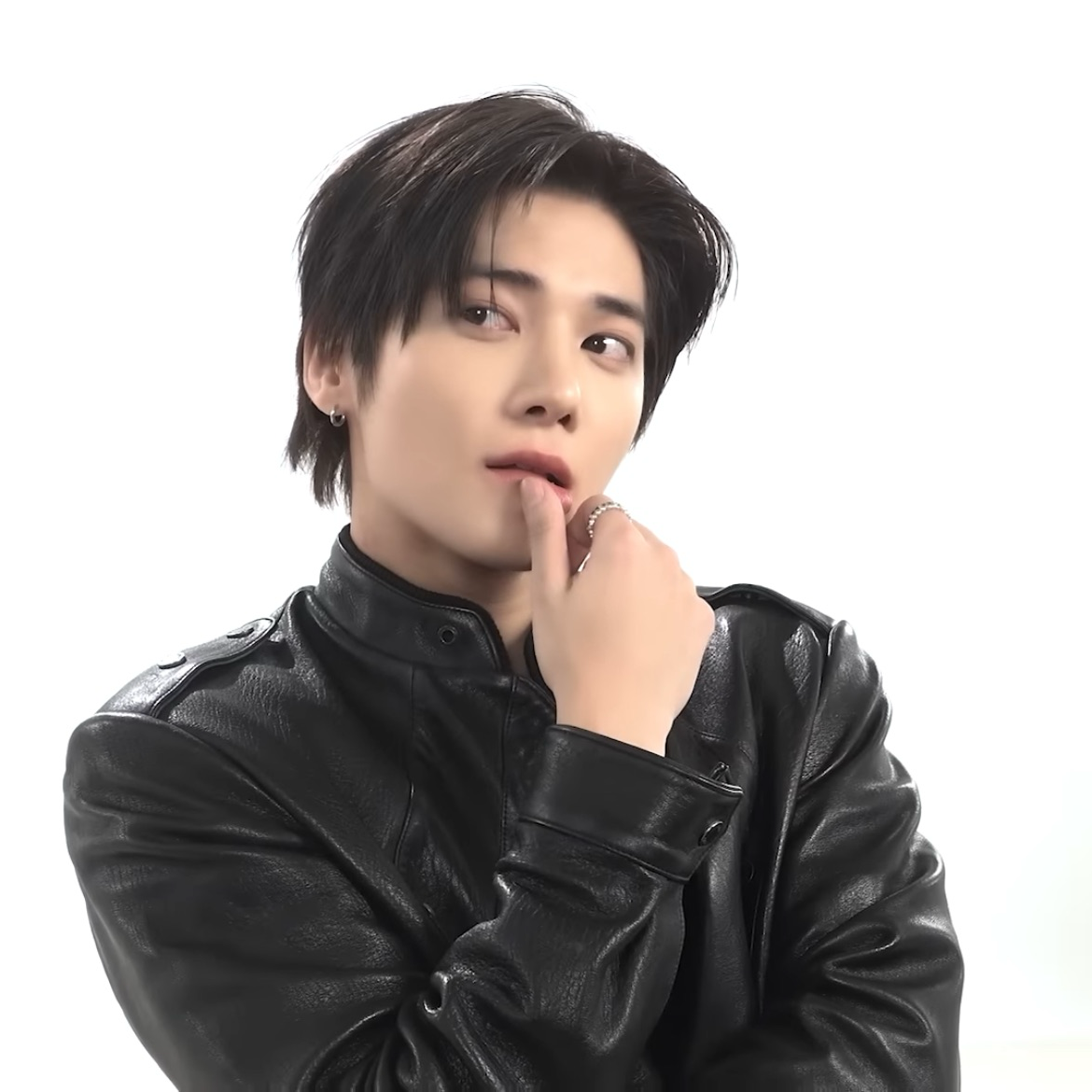 テヒョン (TOMORROW X TOGETHER)の最新写真