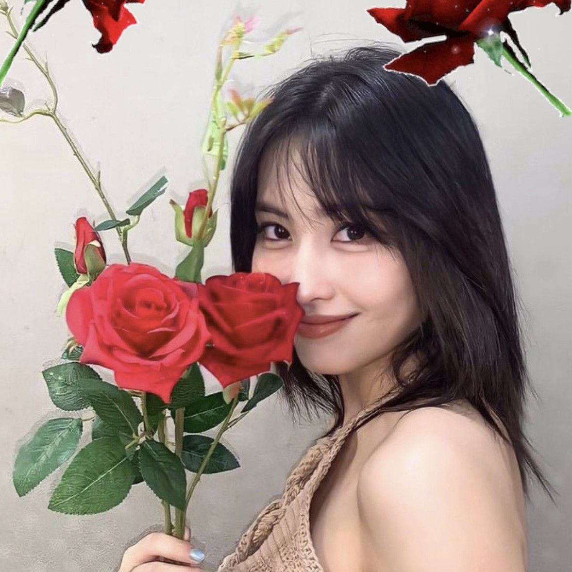 Foto terbaru Momo (TWICE)