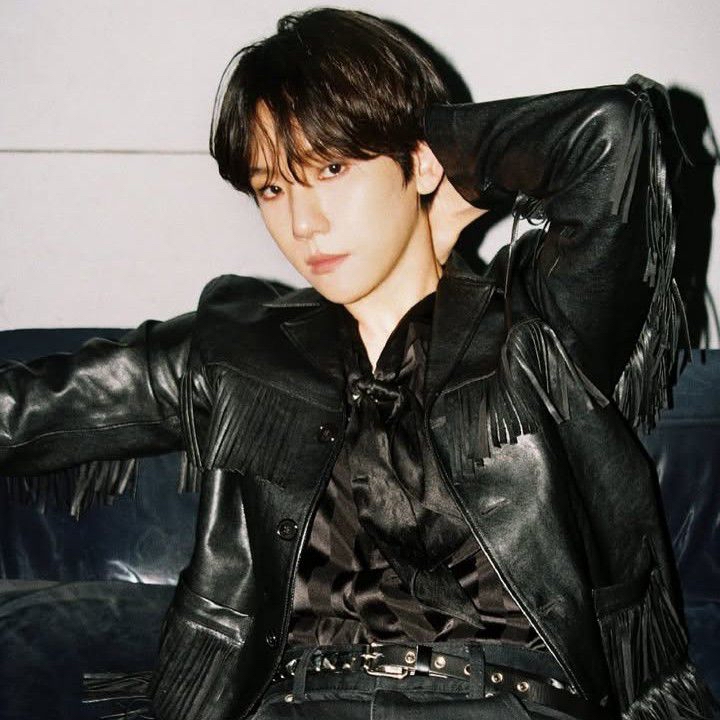 Behind-the-scenes cut of Baekhyun (EXO)