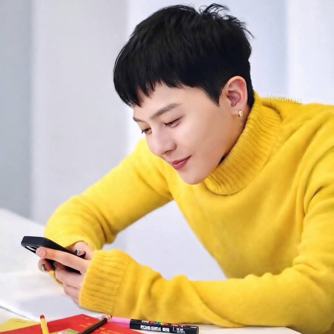 Behind-the-scenes cut of G-DRAGON (BIGBANG)