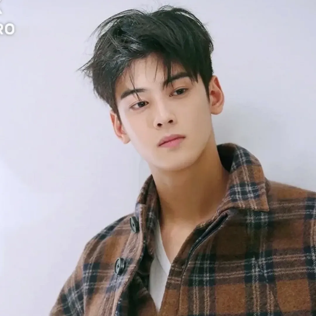 Recent activity shot of Eunwoo (ASTRO)