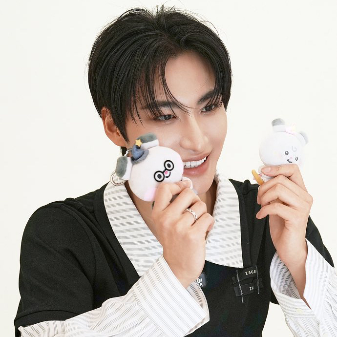 Recent activity shot of Seonghwa (ATEEZ)