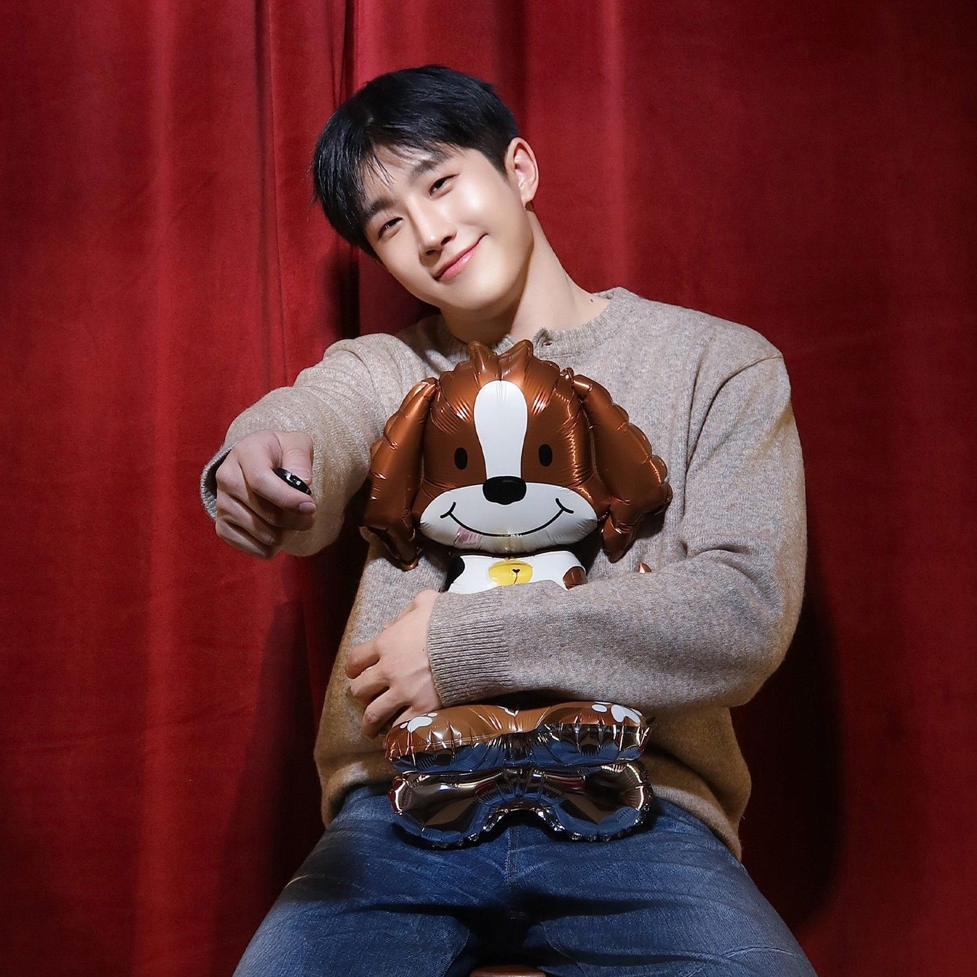 A moment captured by Jinjin (ASTRO)'s fan