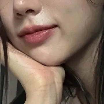 A moment captured by Jeong Yein (Lovelyz)'s fan