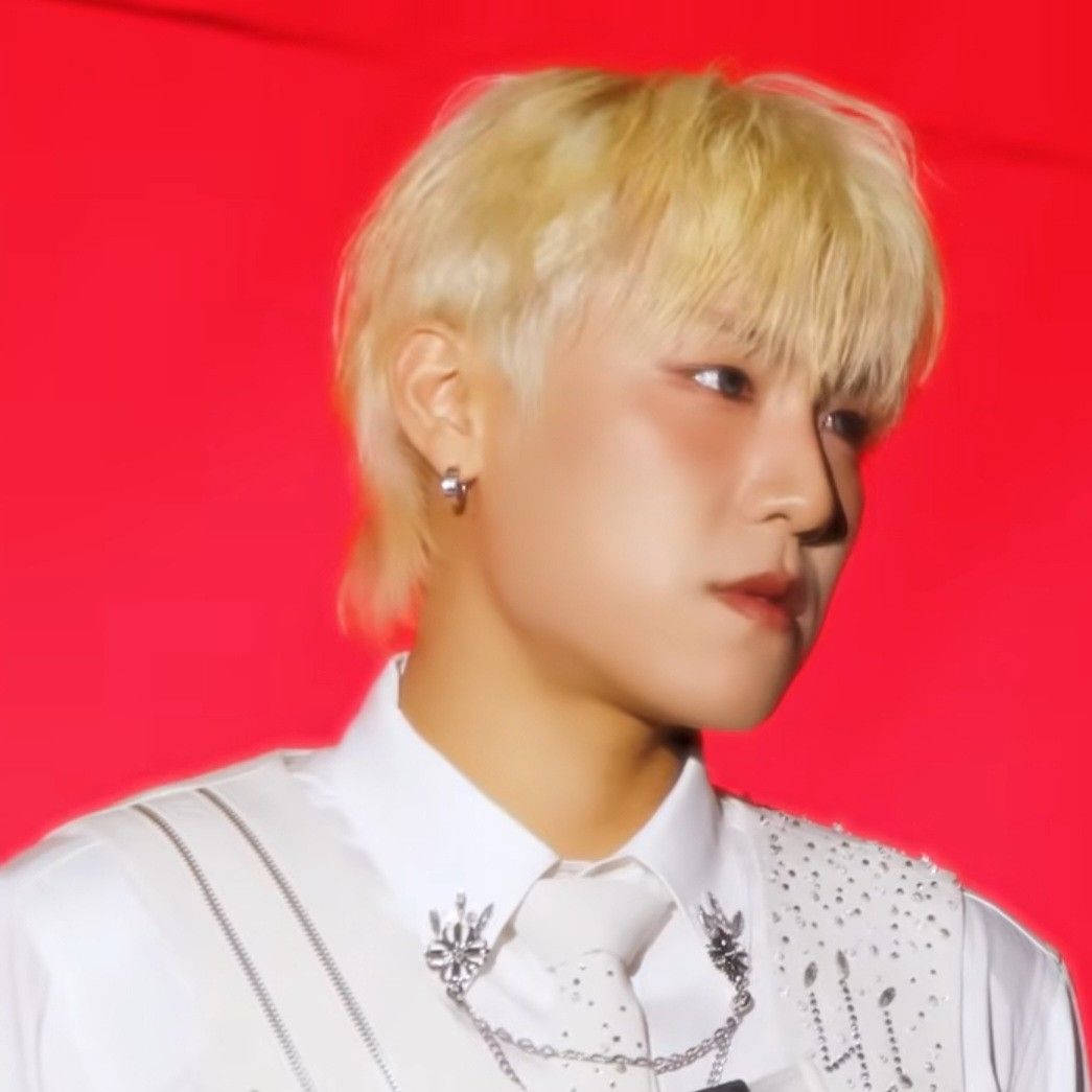 Latest photo of Park Woojin (AB6IX)