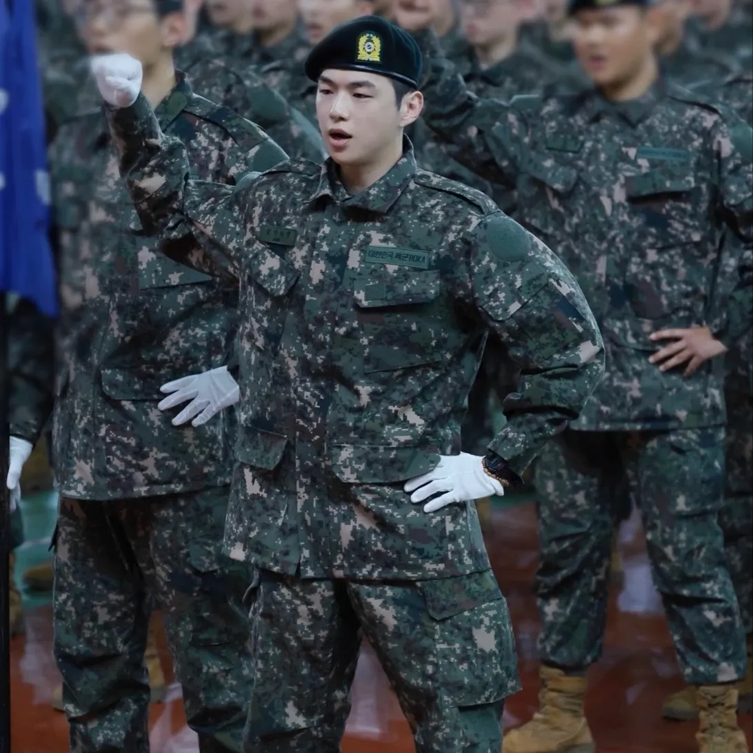 강다니엘의 최신 사진