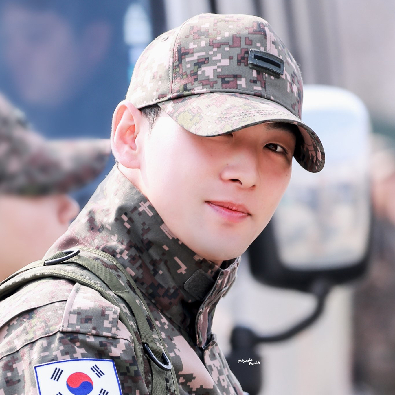 백호 최근 활동샷