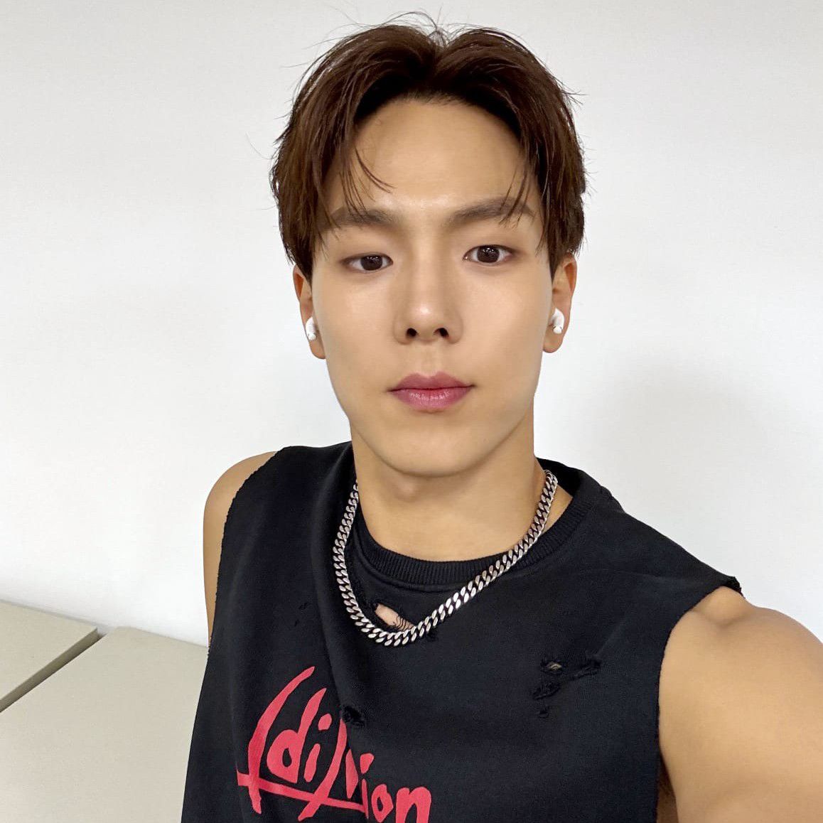 Latest photo of Shownu (MONSTA X)