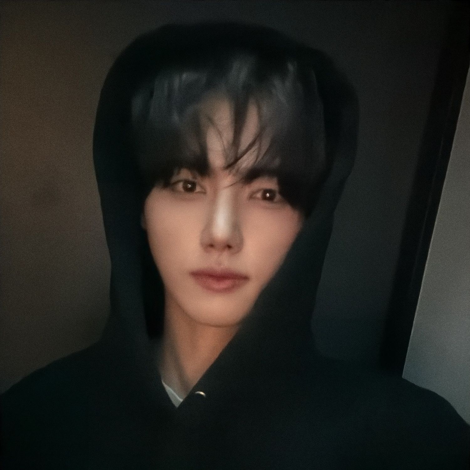 Behind-the-scenes cut of Minhee (CRAVITY)