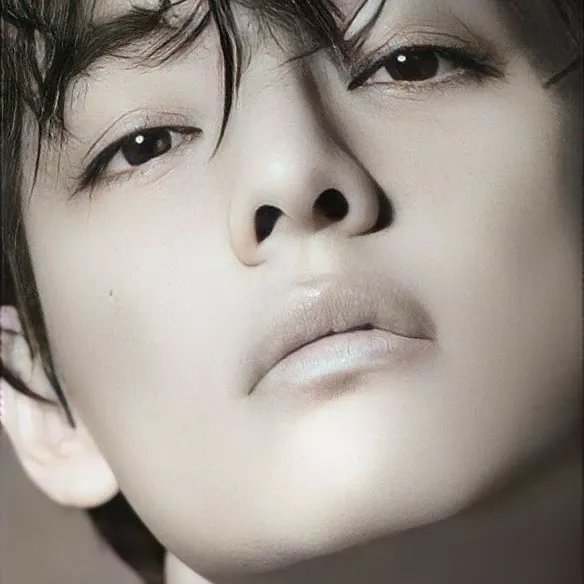 Recent activity shot of V (BTS)