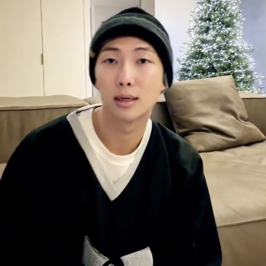 Foto aktivitas terbaru BTS