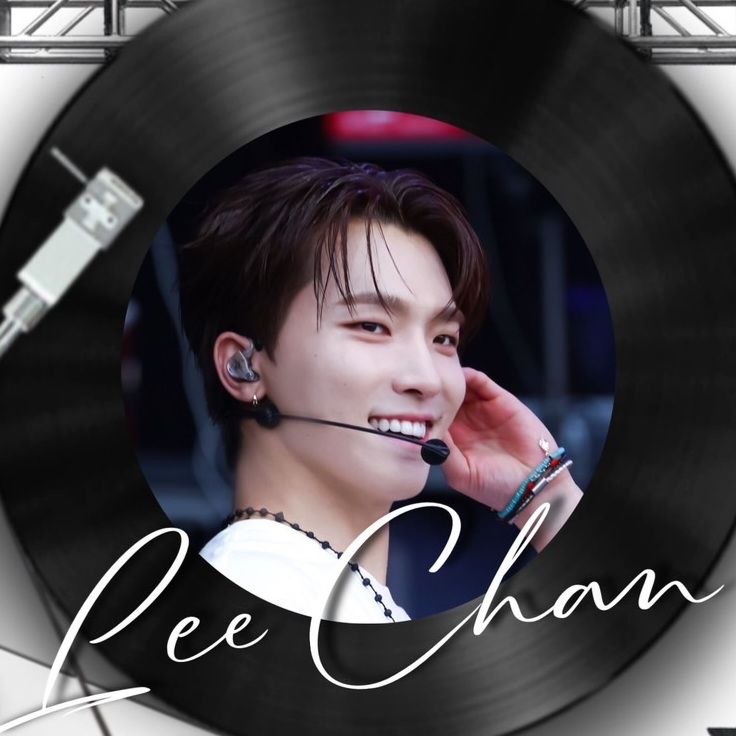 A moment captured by Dino (SEVENTEEN)'s fan