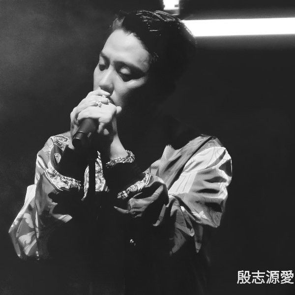 Behind-the-scenes cut of Eun Jiwon (SECHSKIES)