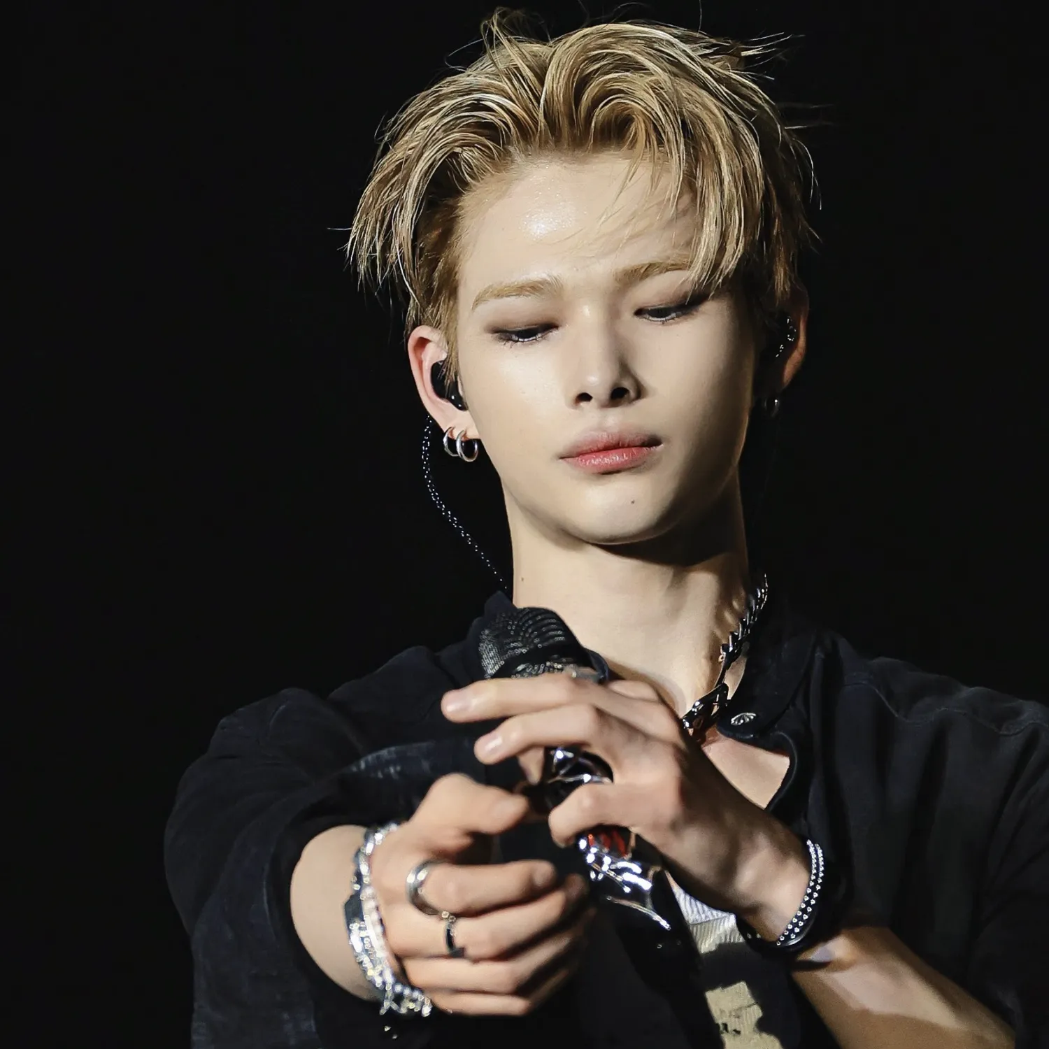 Potret di balik layar NI-KI (ENHYPEN)