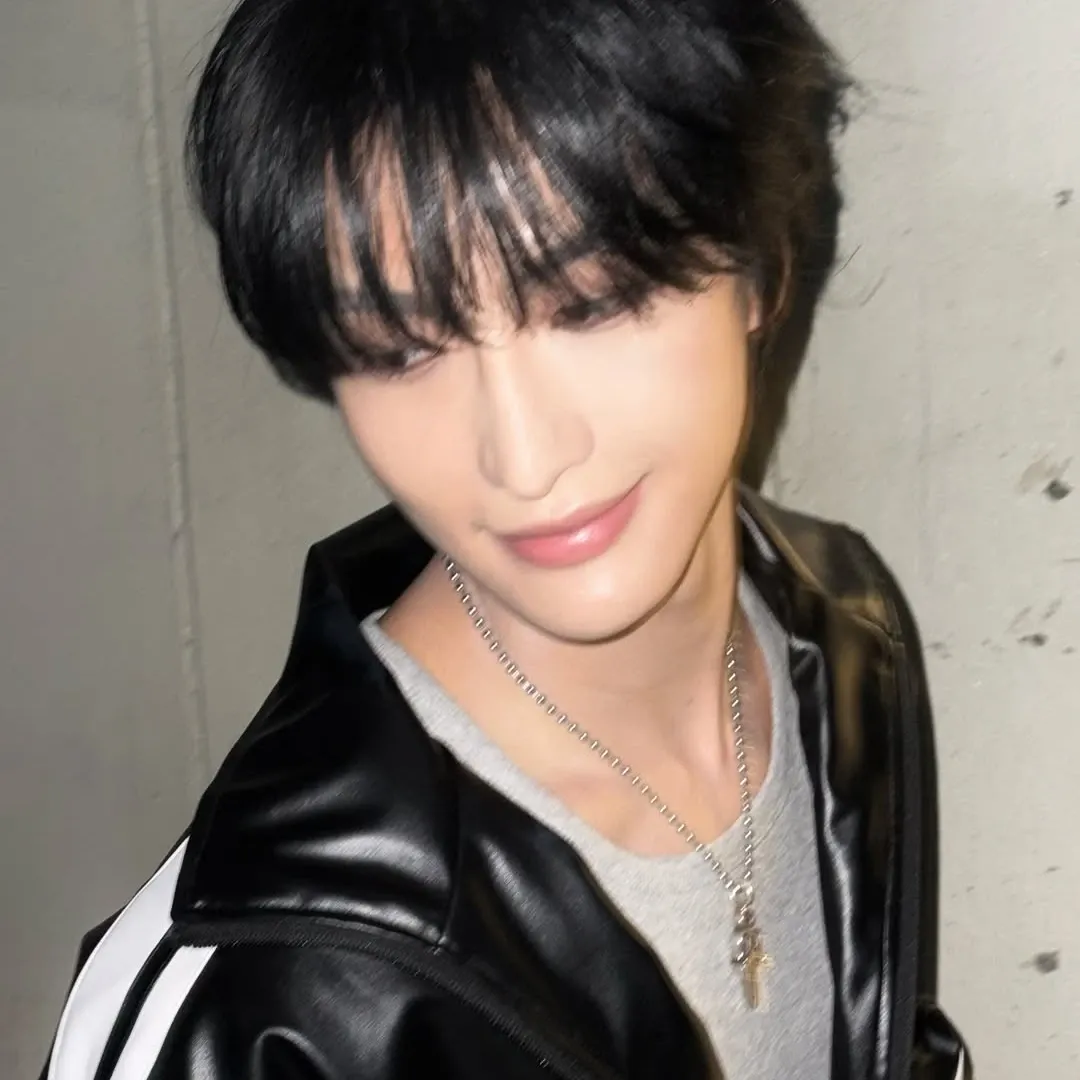 星和 (ATEEZ)的最新照片