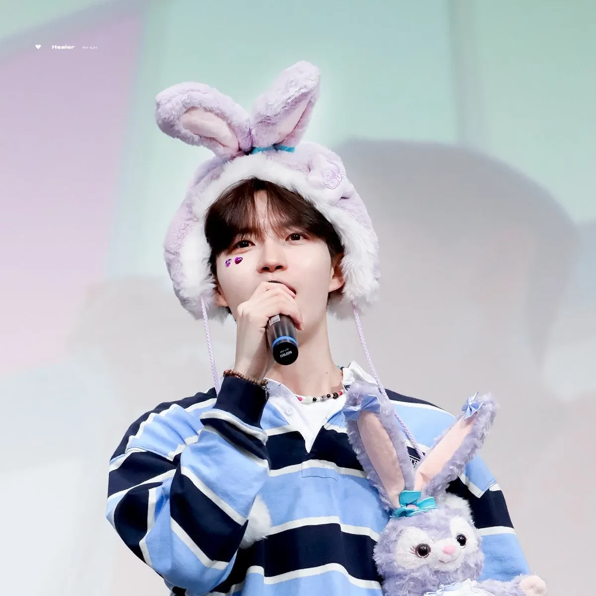 A moment captured by Kim Jaehwan's fan