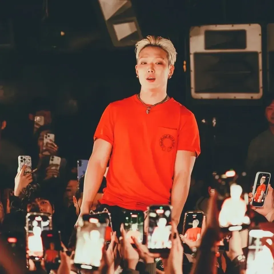 Behind-the-scenes cut of BOBBY (iKON)