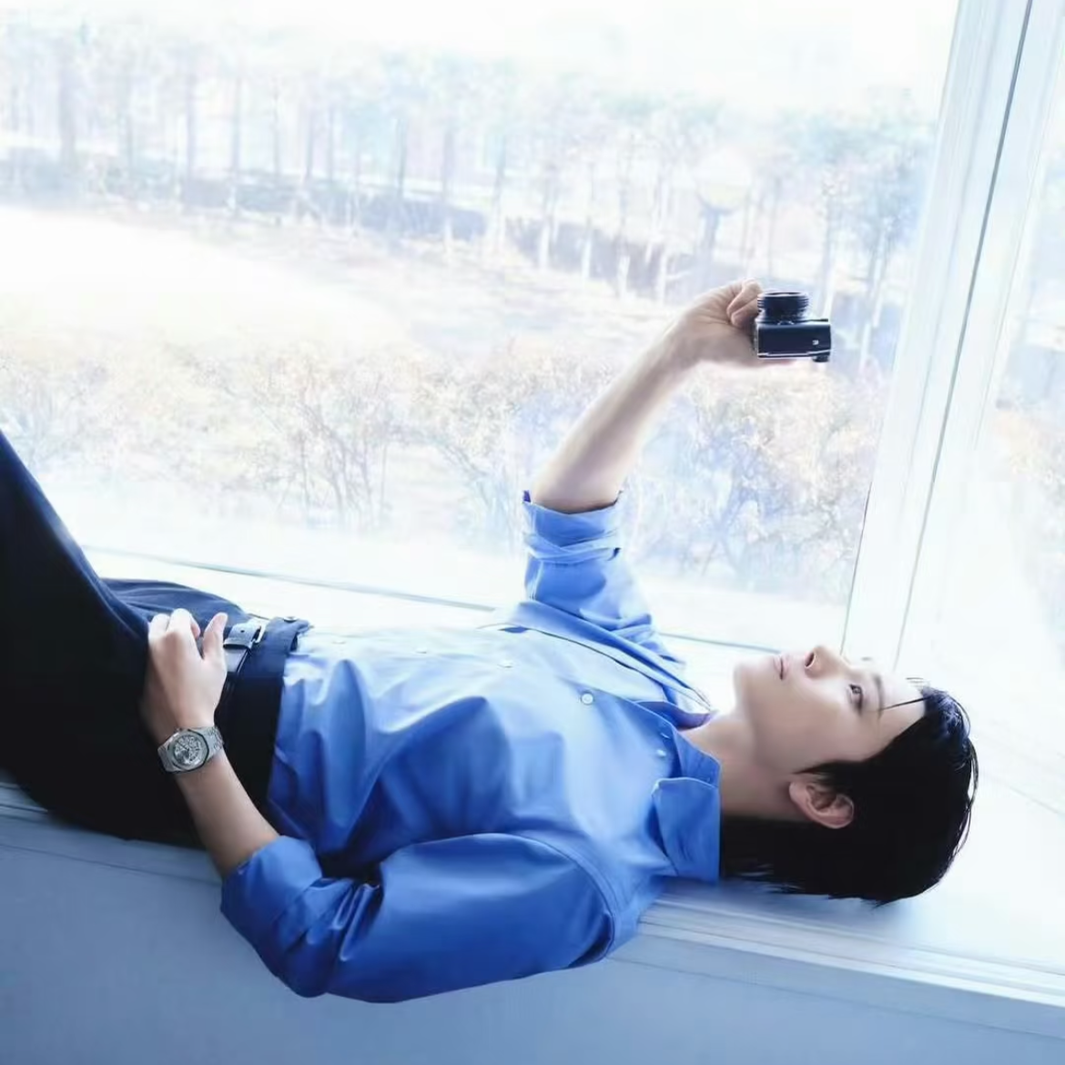 Latest photo of Joshua (SEVENTEEN)