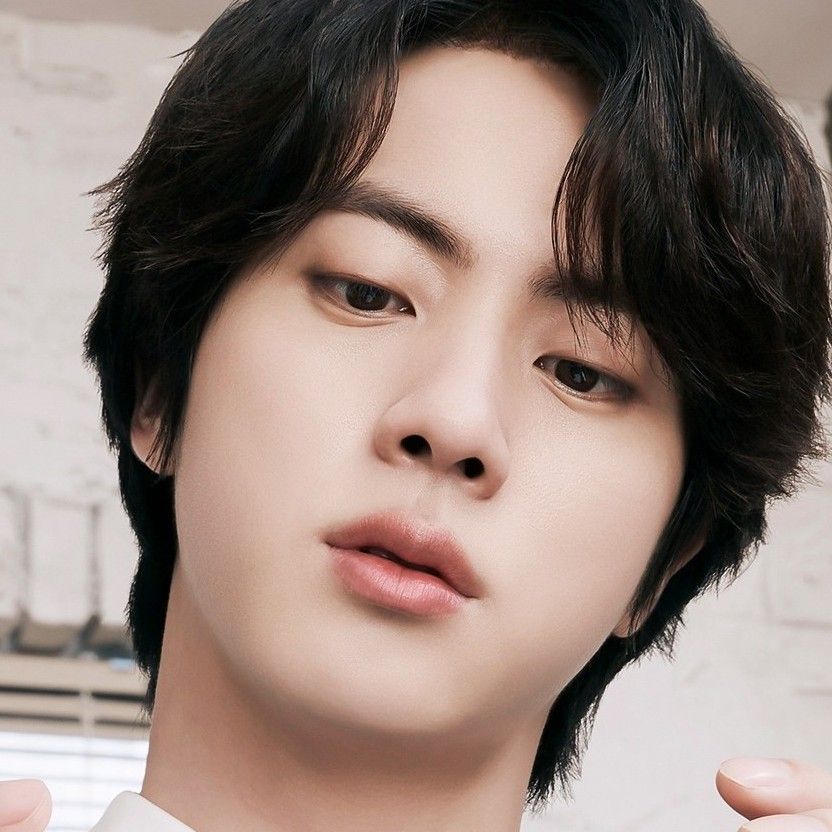 Behind-the-scenes cut of Jin (BTS)