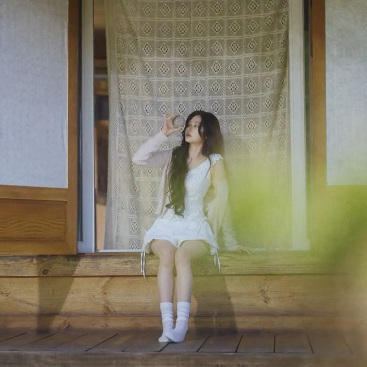 김민주의 비하인드 컷