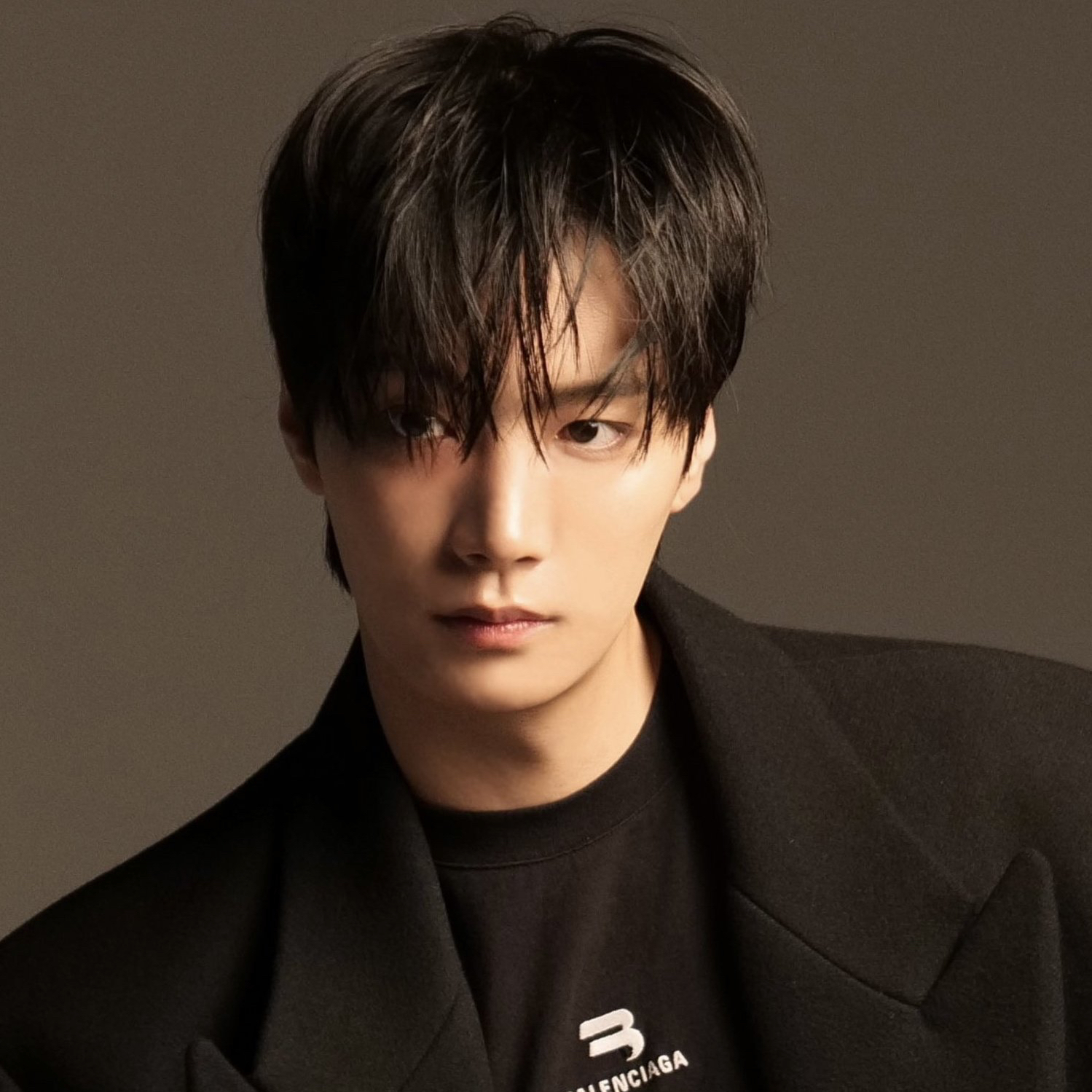 Behind-the-scenes cut of Kim Jonghyeon