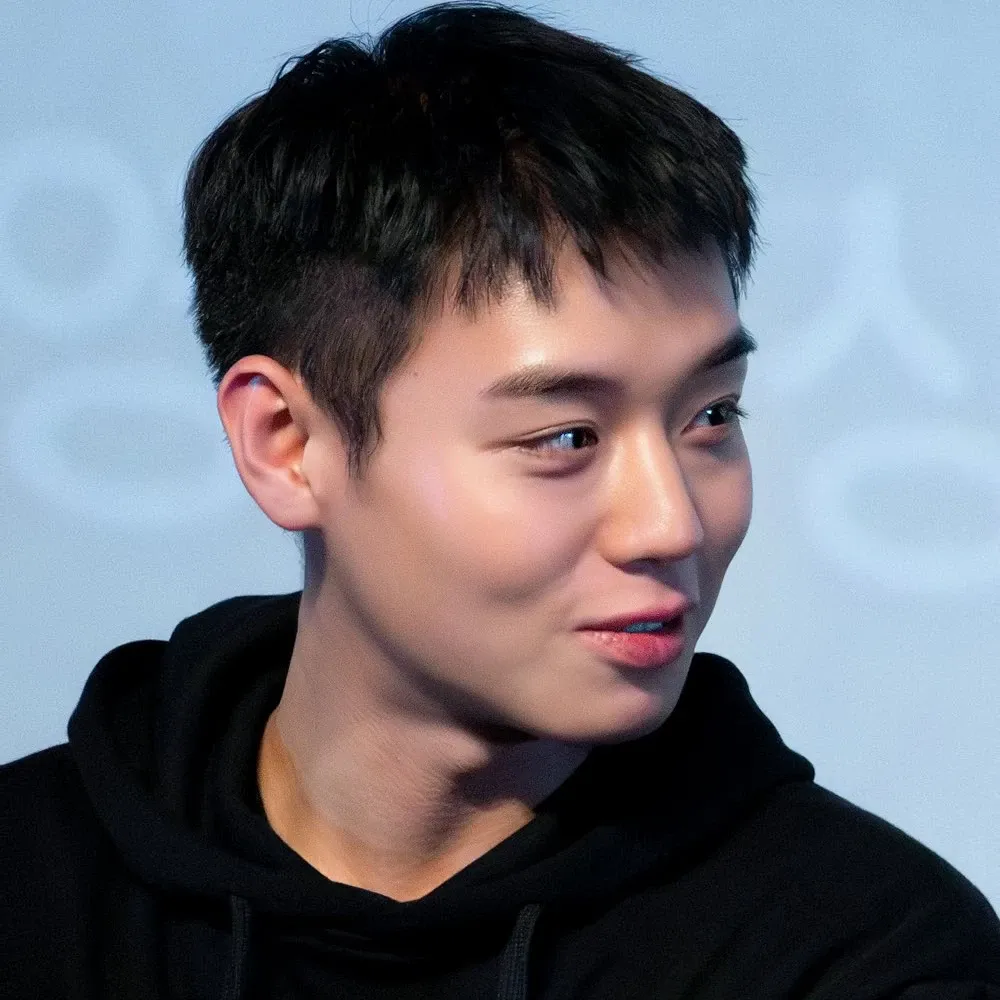 박지훈의 최신 사진