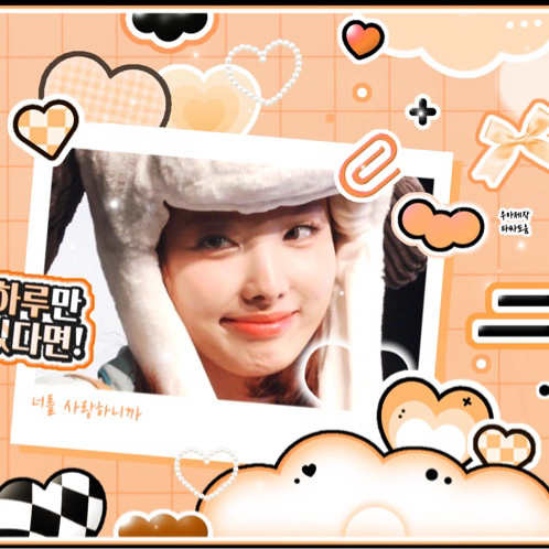 A moment captured by Nayeon (TWICE)'s fan