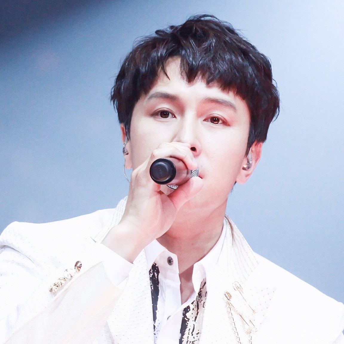 Latest photo of Kim Dongwan (SHINHWA)