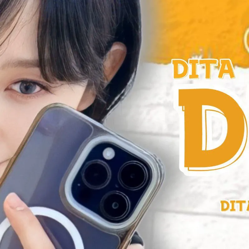 A moment captured by Dita's fan