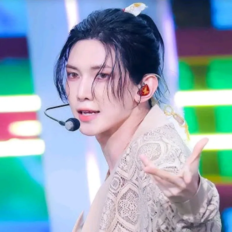 Foto aktivitas terbaru Yeosang (ATEEZ)