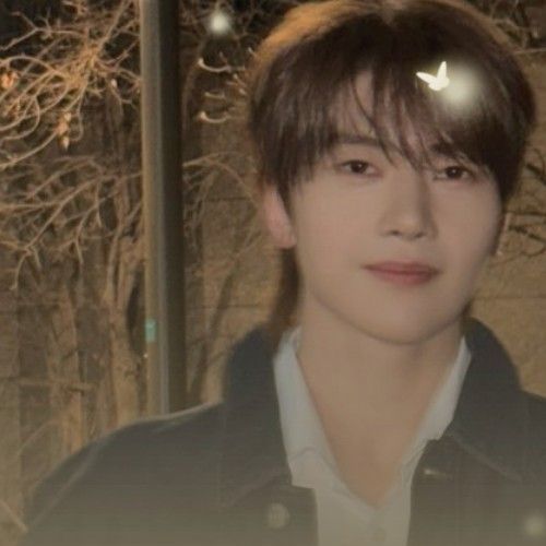 Today’s hot picks from the 석매튜 (제로베이스원) community