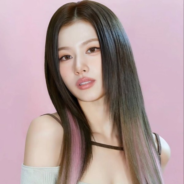 TWICE サナ ファンダムコミュニティ │ KPOP人気No.1アプリ 最愛ドル