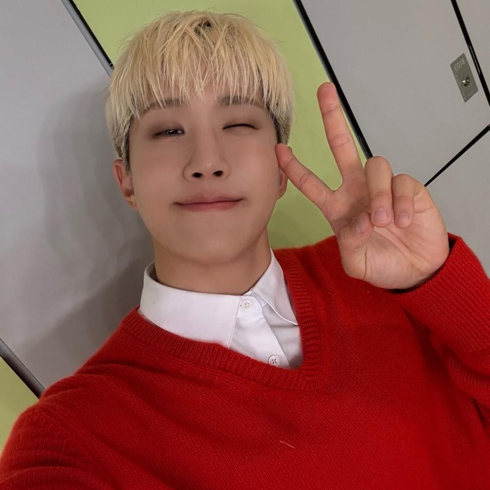 Behind-the-scenes cut of Jinjin (ASTRO)