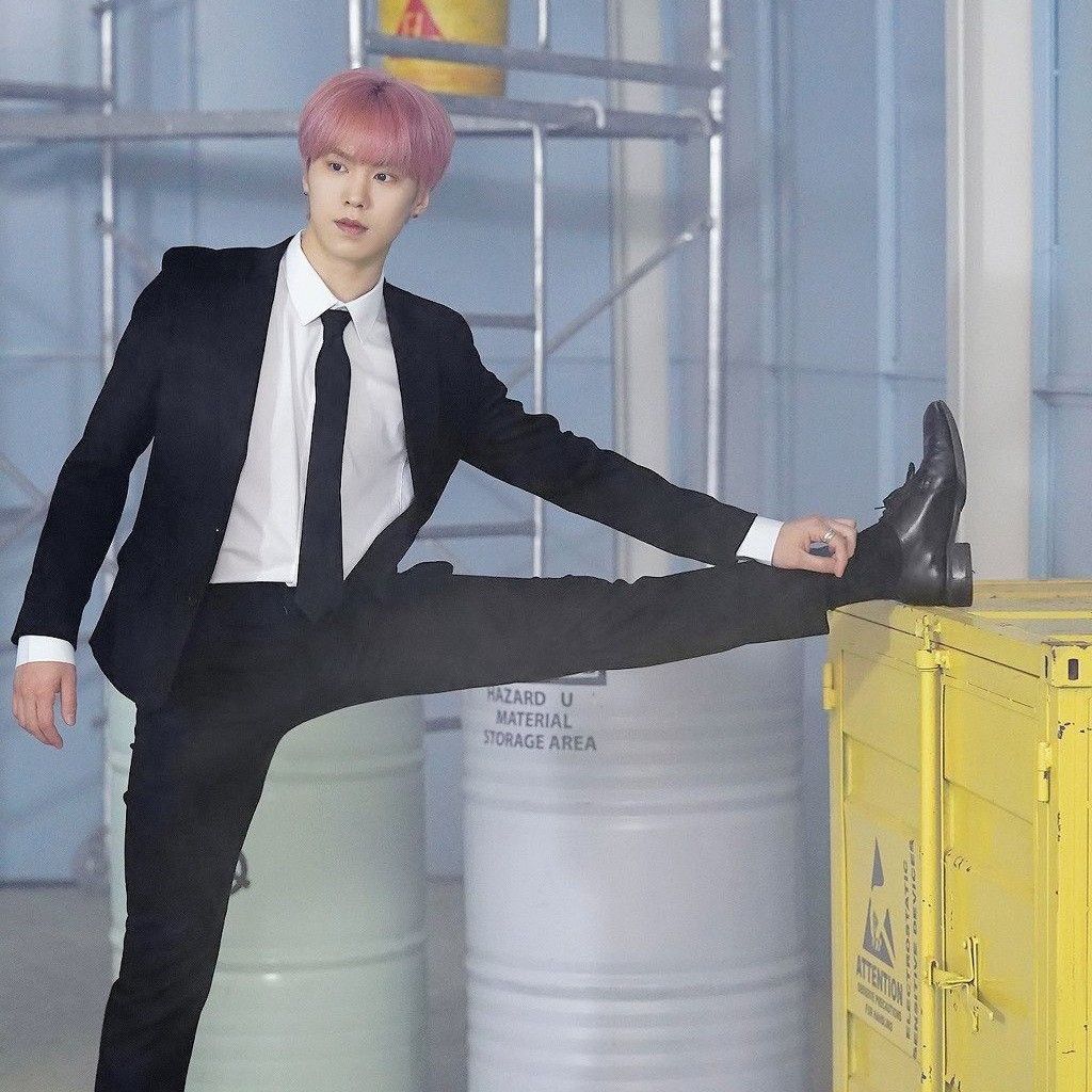 A moment captured by Rocky's fan