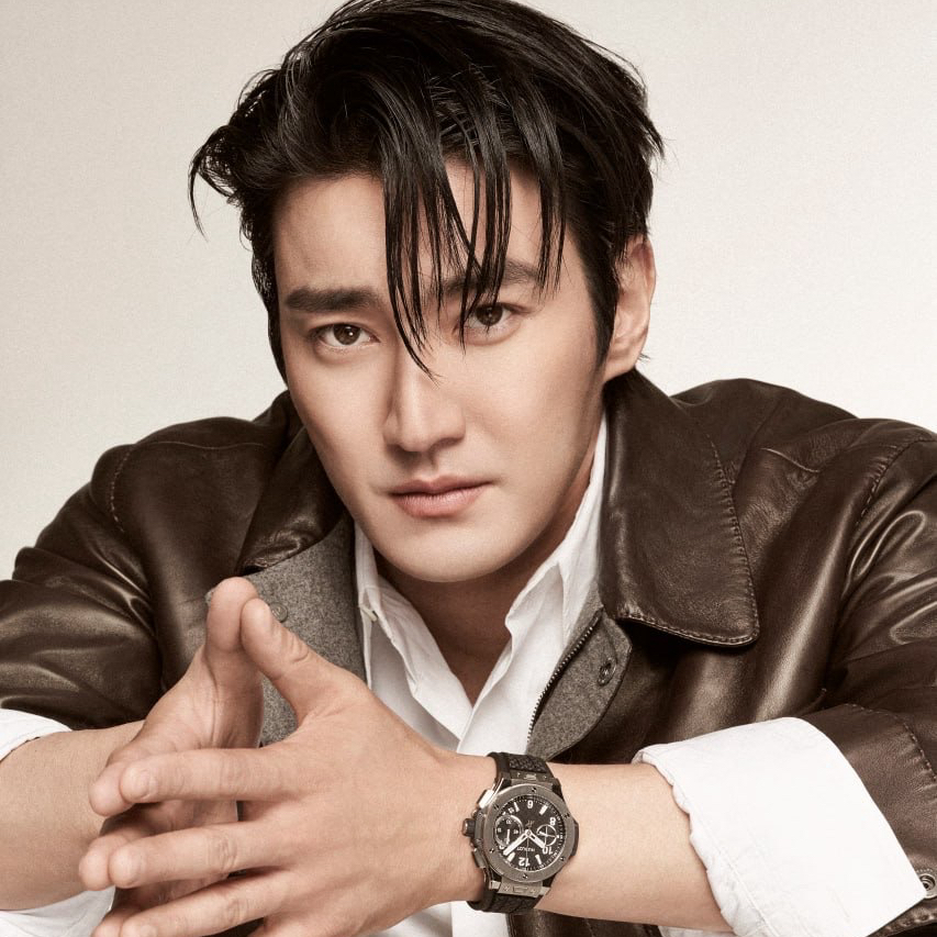 Behind-the-scenes cut of Siwon (Super Junior)