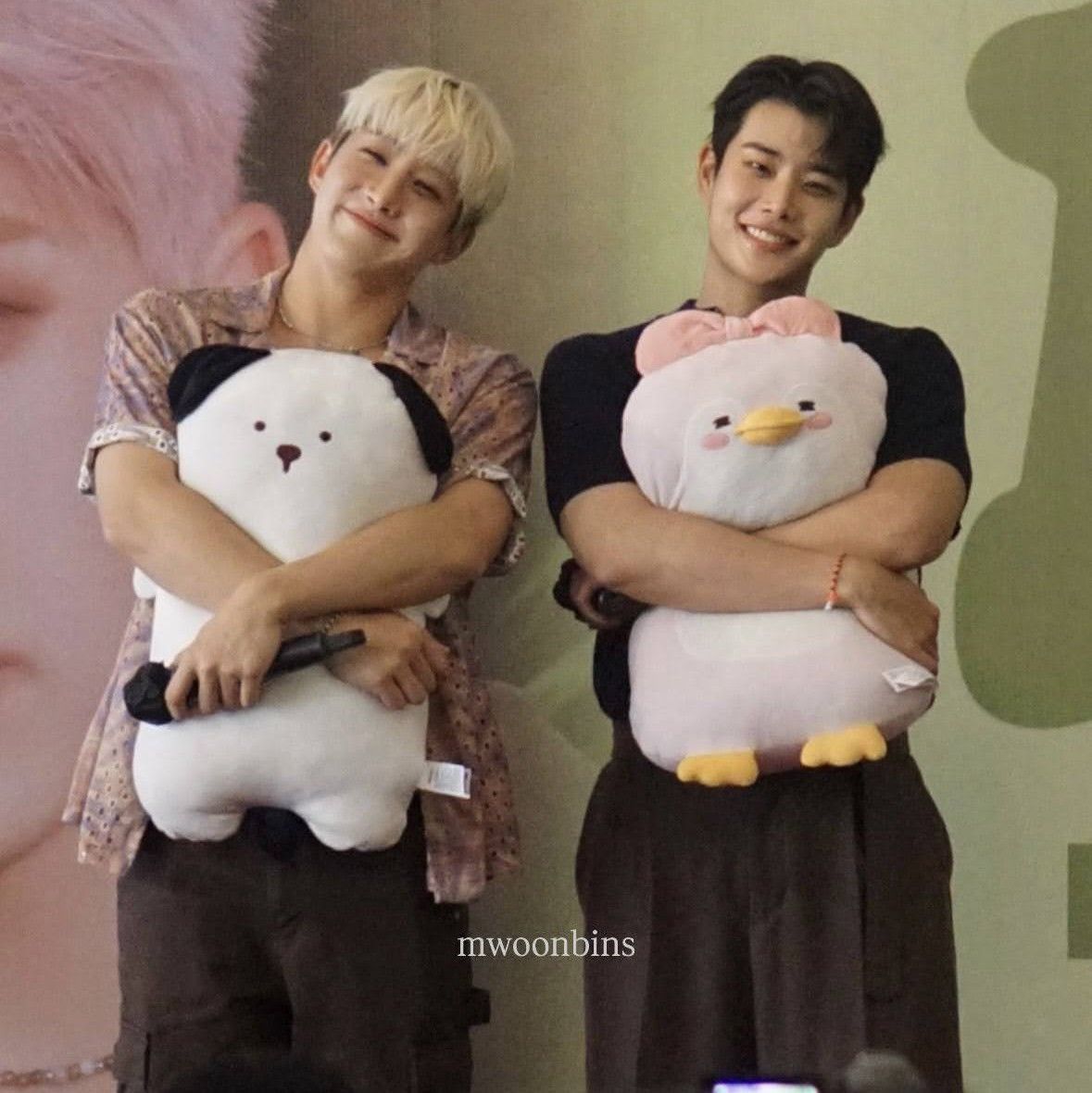 Latest photo of MJ (ASTRO)