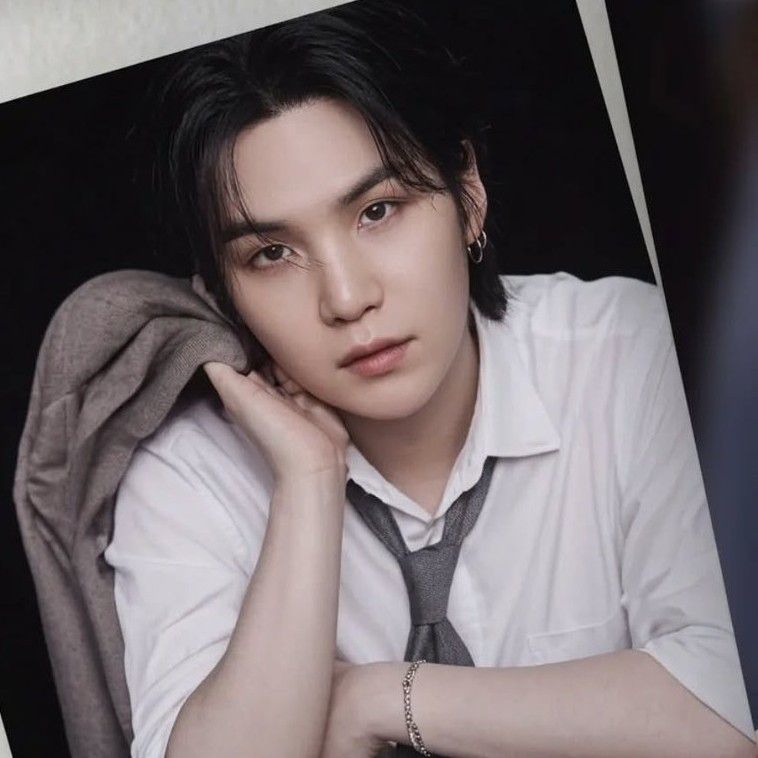 SUGA (防彈少年團)的幕後花絮