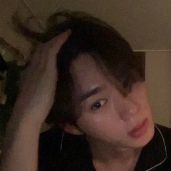 Behind-the-scenes cut of Kim Junseo (ALPHA DRIVE ONE)