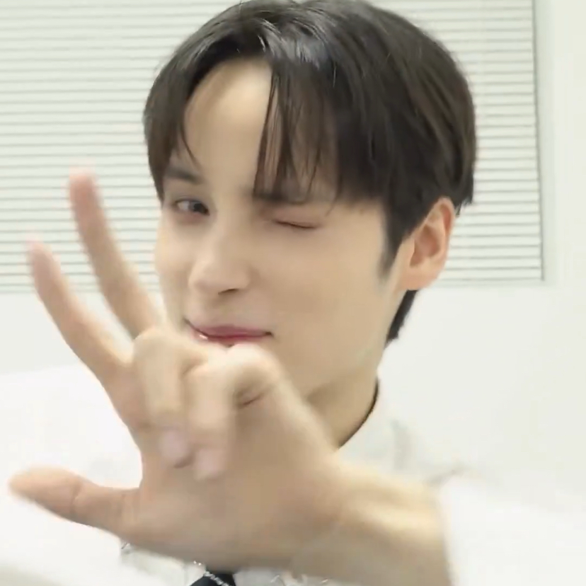 Latest photo of HueningKai (TOMORROW X TOGETHER)